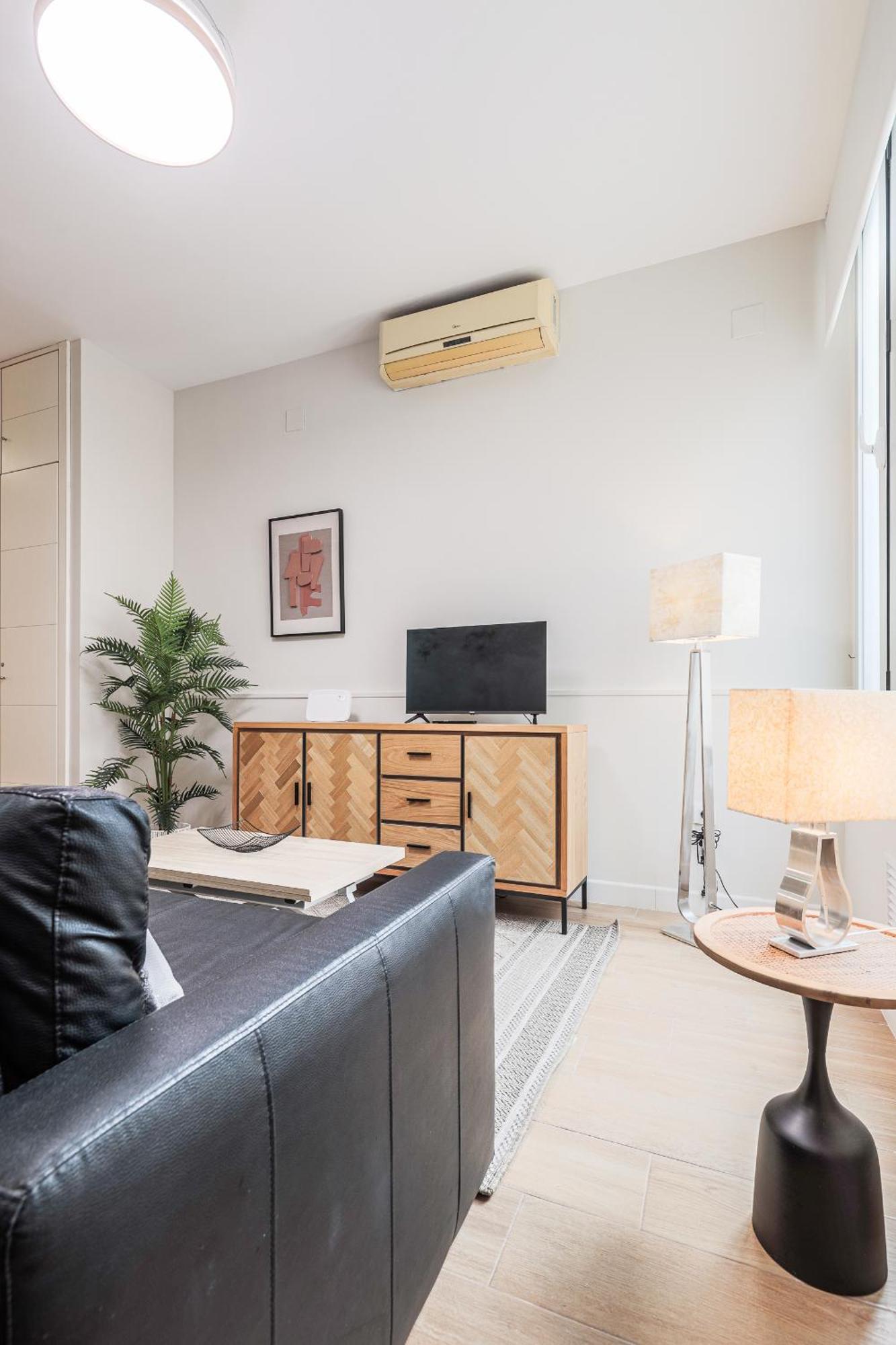 Precioso Estudio En San Julian Sevilla, Ac Wifi Hiniesta Estudio Appartamento